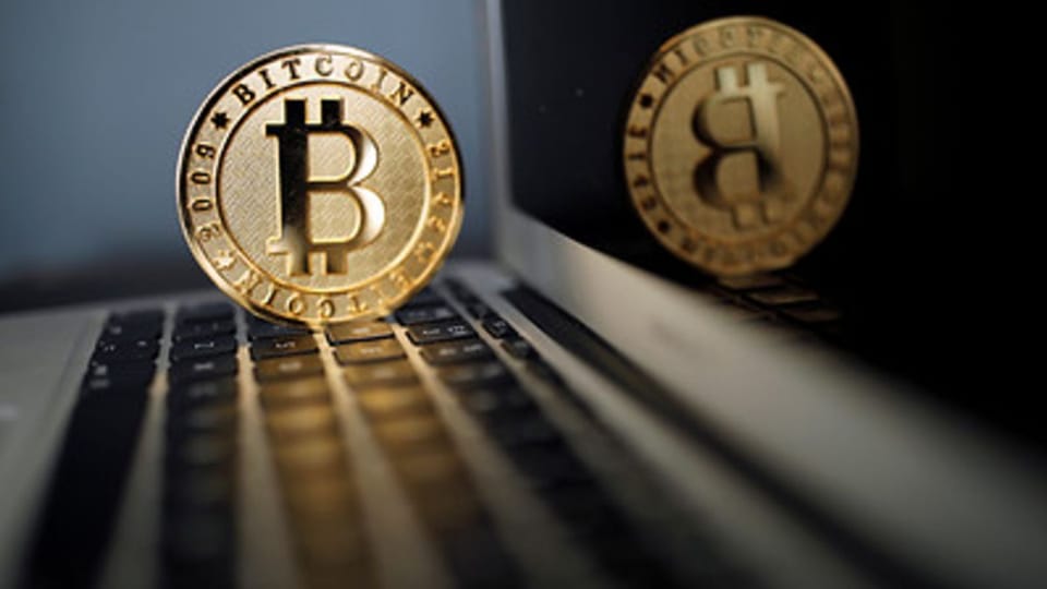 Crypto market steady ahead of Fed meeting; Bitcoin holds $115,700, Ethereum above $4,600
