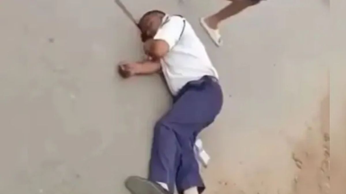 Truck driver assaulted traffic police with a rod; One arrested