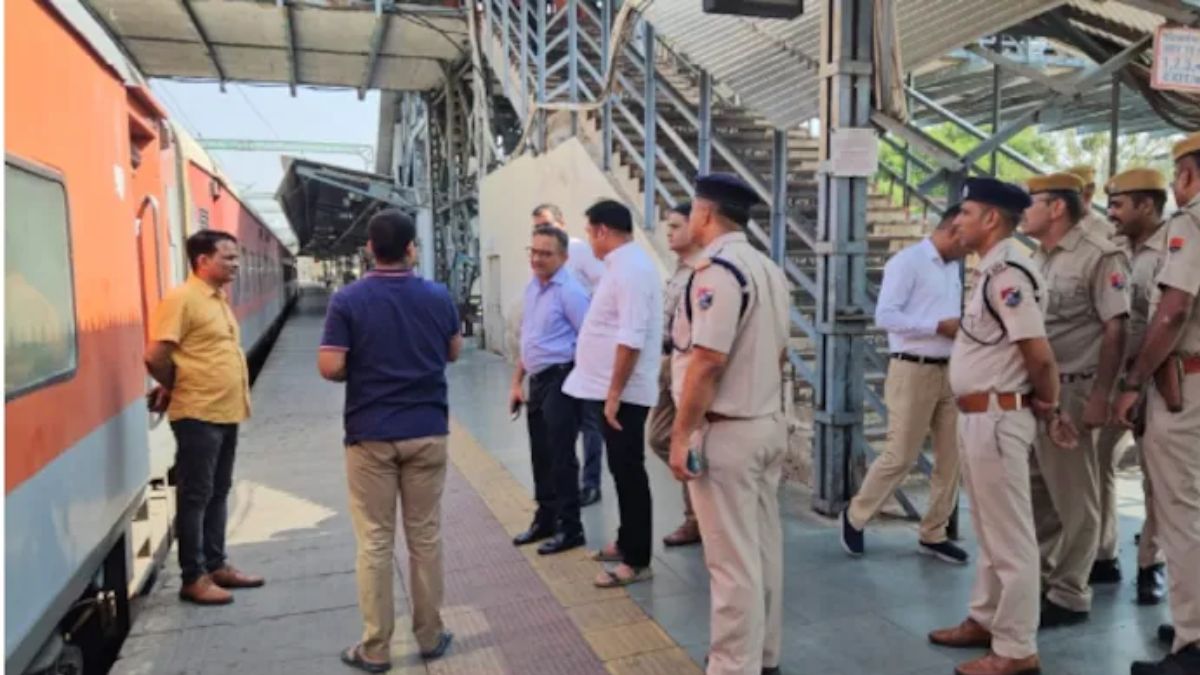 11-year-old girl waiting for train with family abducted, raped at Ajmer station