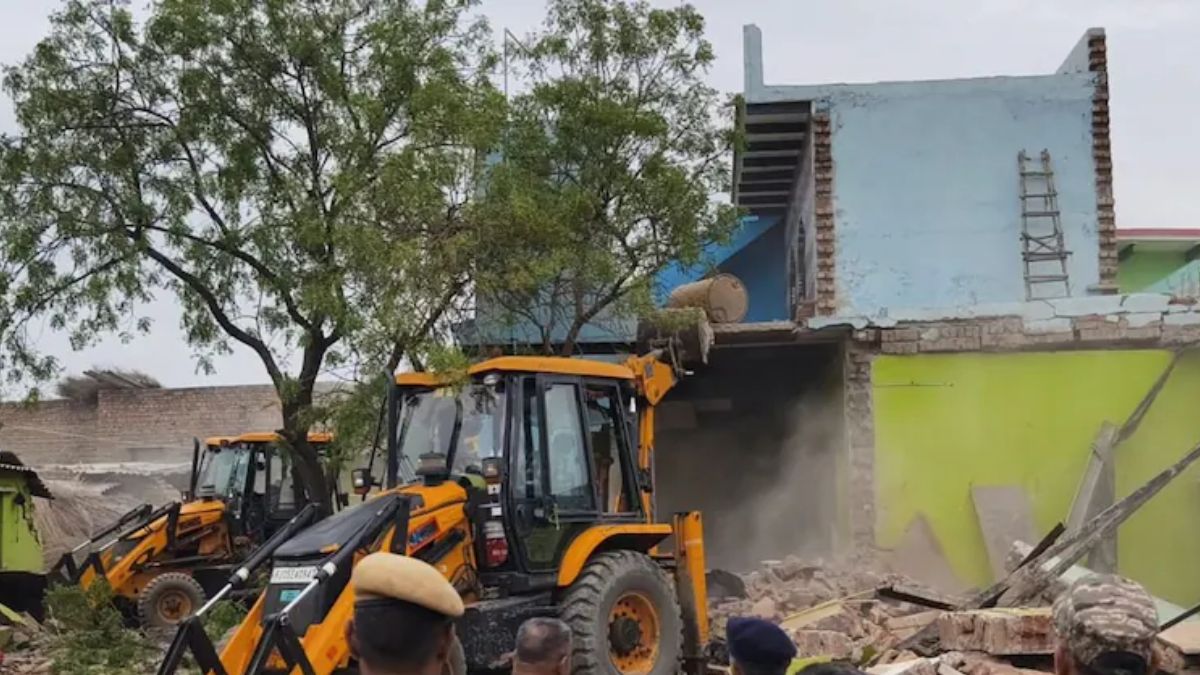 Bulldozers ran into the luxurious houses of cyber thugs in Rajasthan