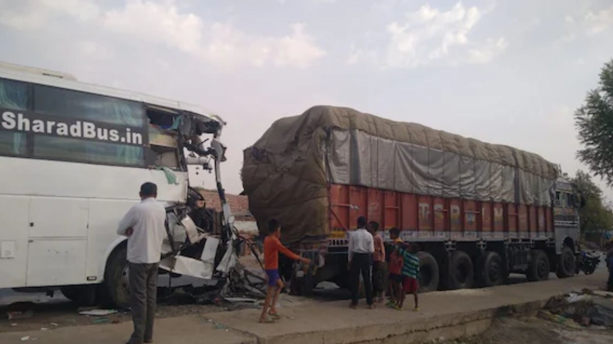 32 injured after drunk driver rams bus into a truck parked on Bharatpur-Dholpur road