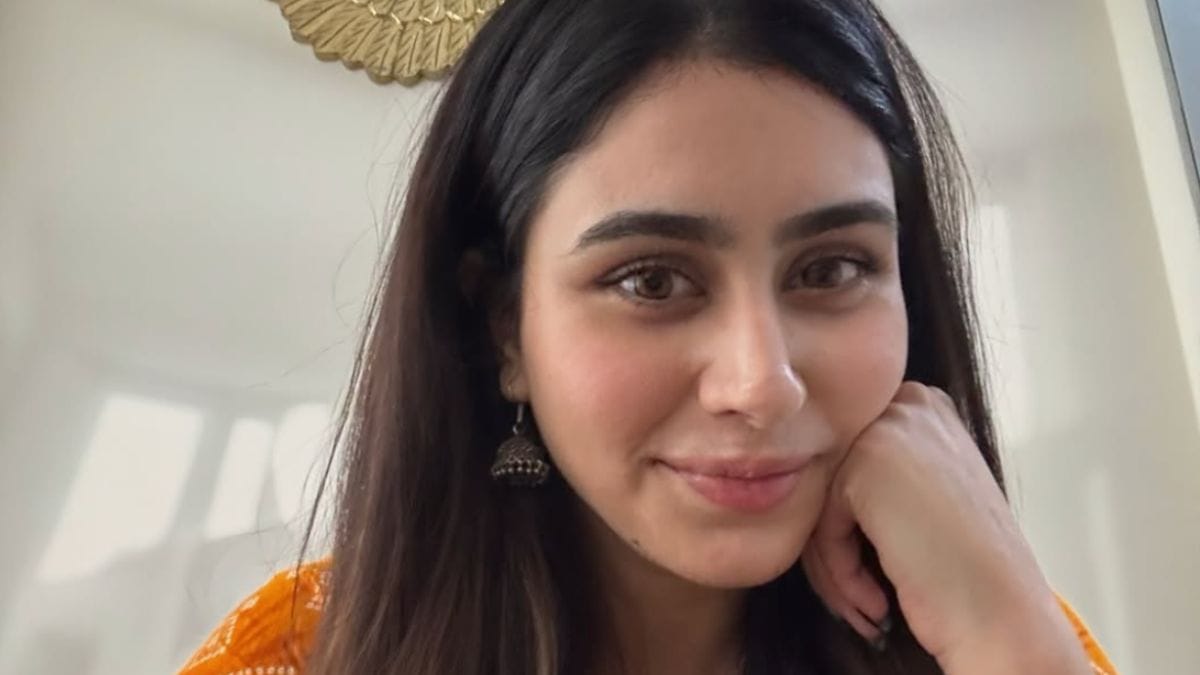 Warina Hussain hints at name change in latest Instagram story: “Aaj mera Naamkaran ho raha hai”